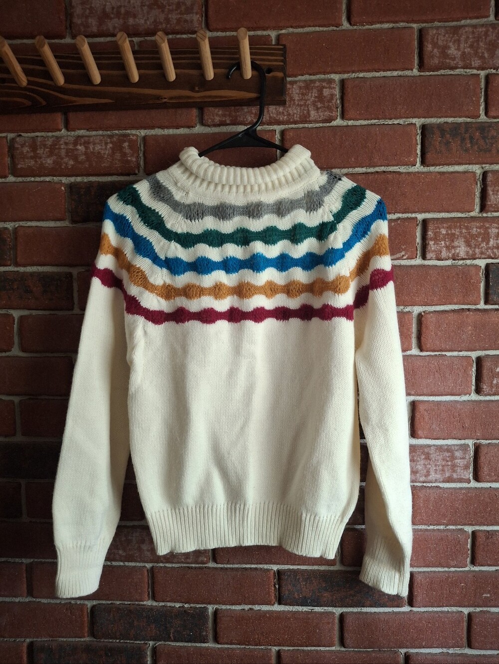 Vintage knit sweater